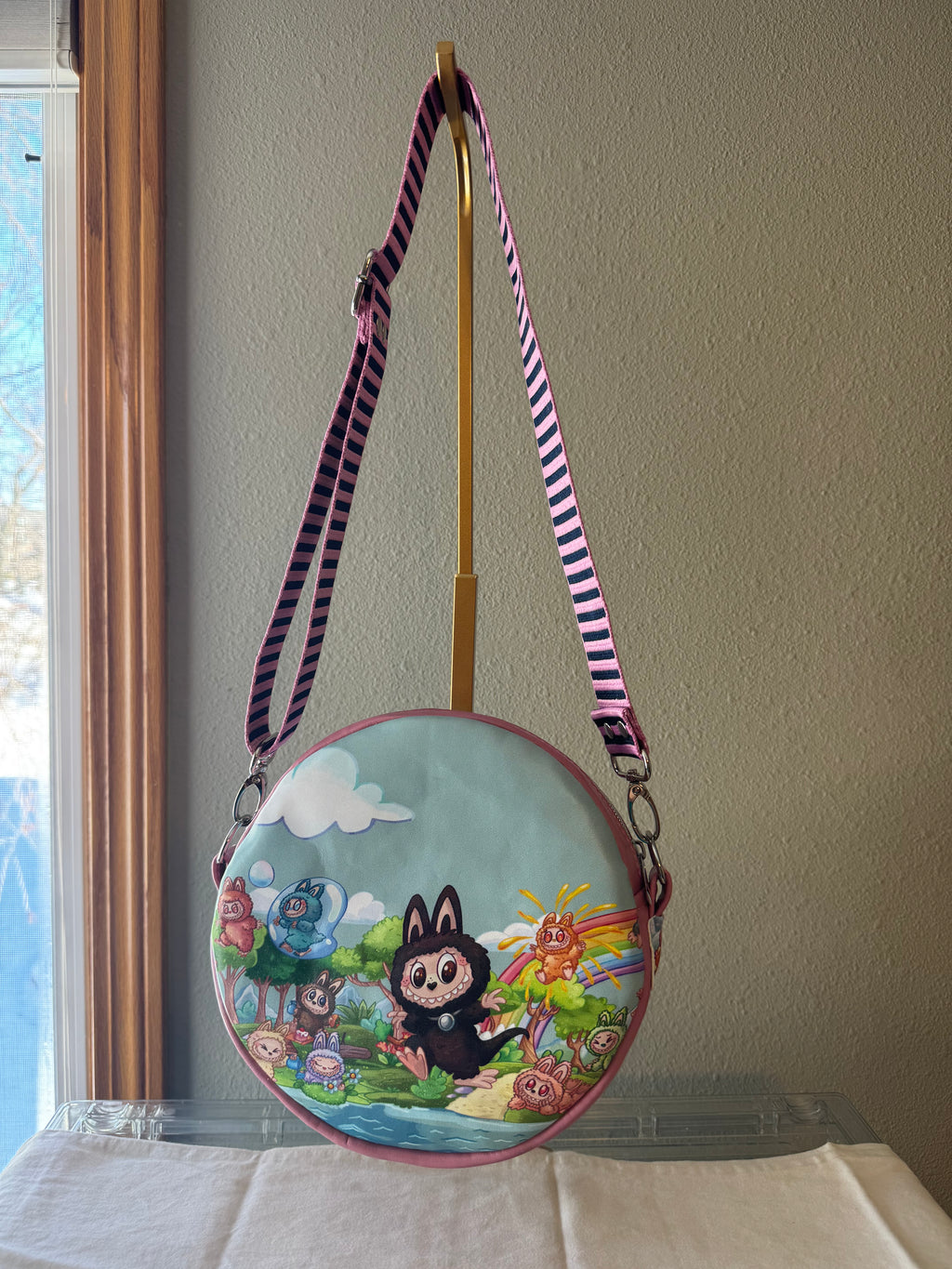 Emo Circle Bag