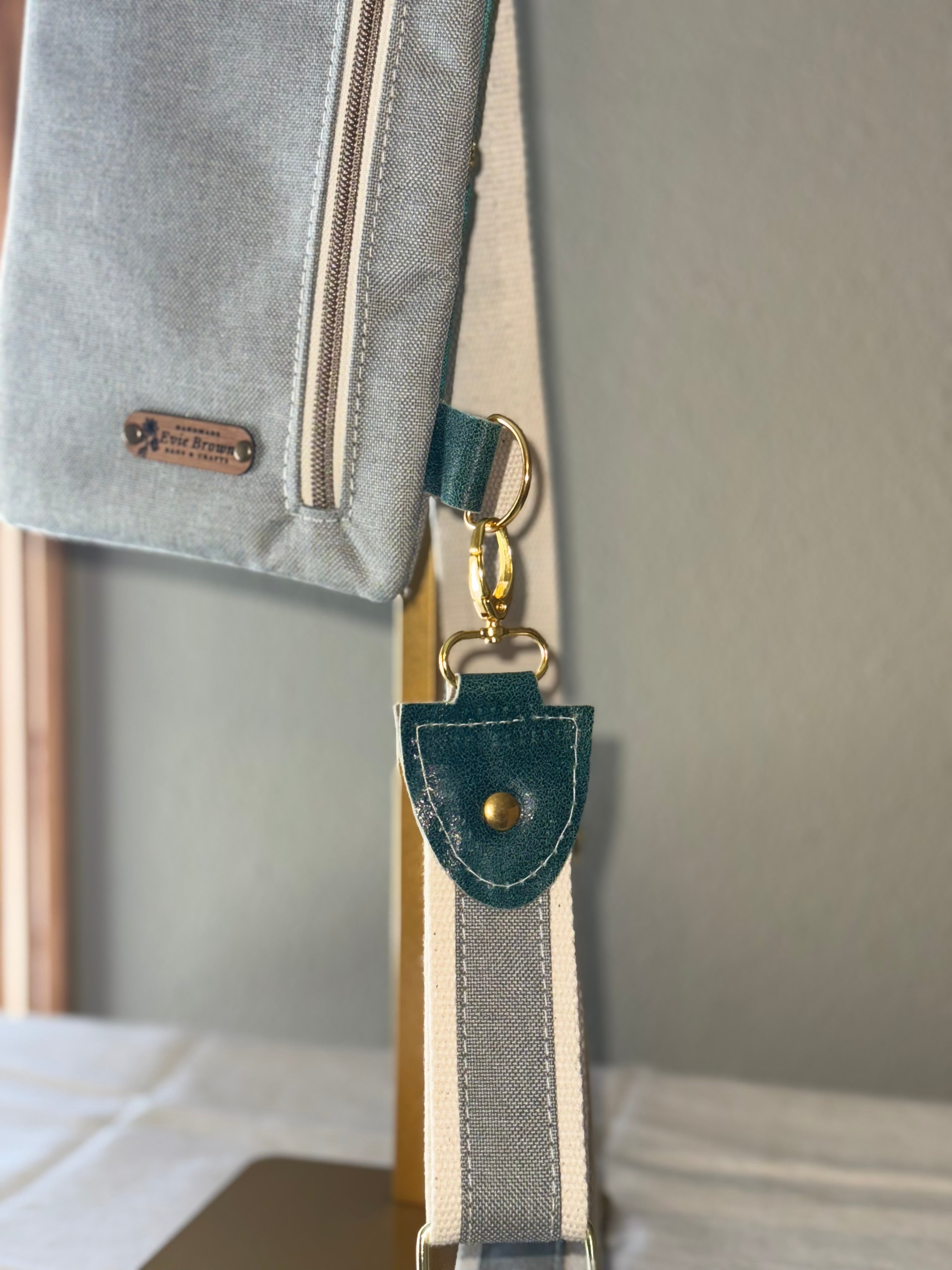 Mini Traveler Crossbody Pouch