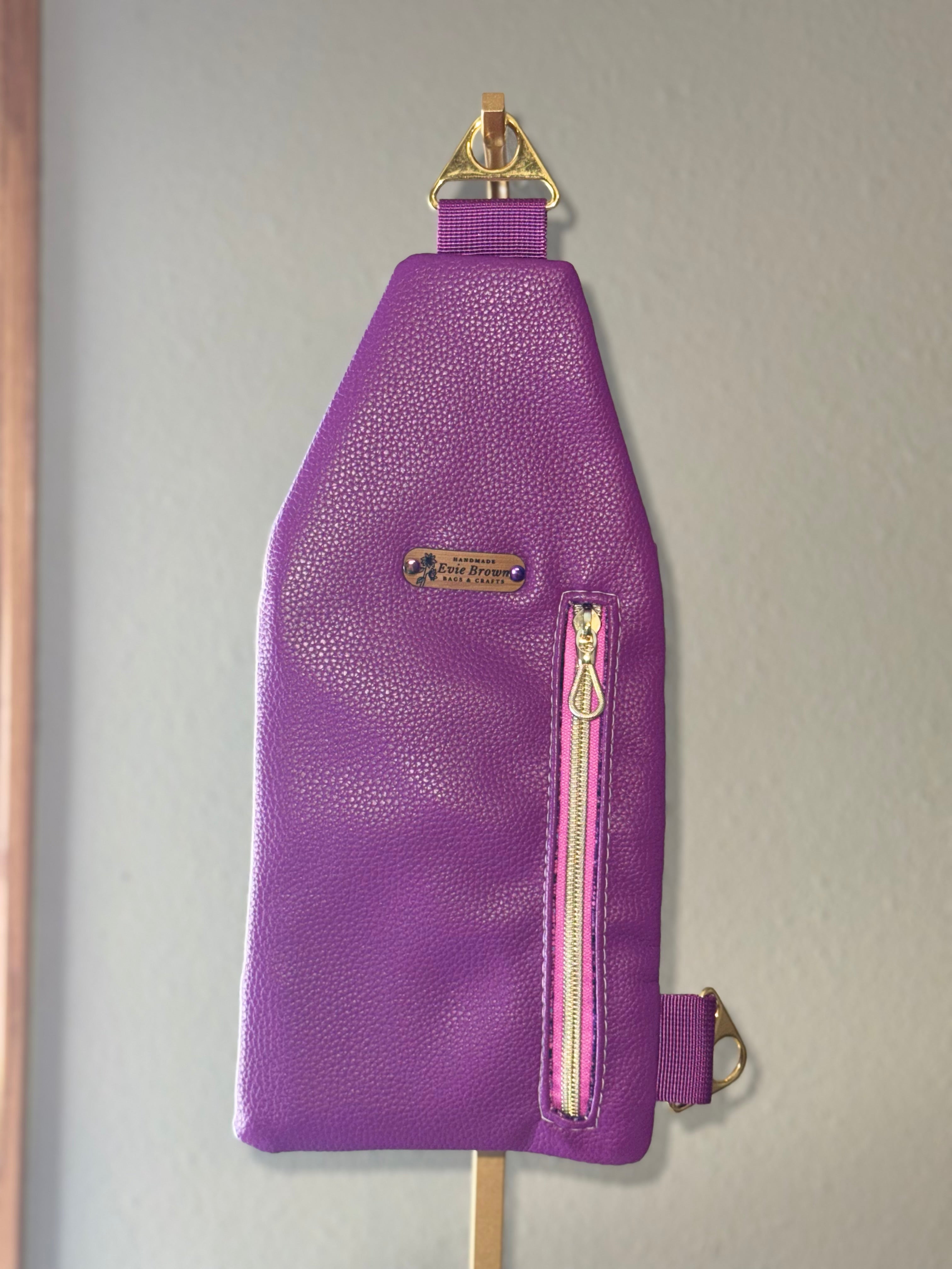 Mini Traveler Crossbody Pouch
