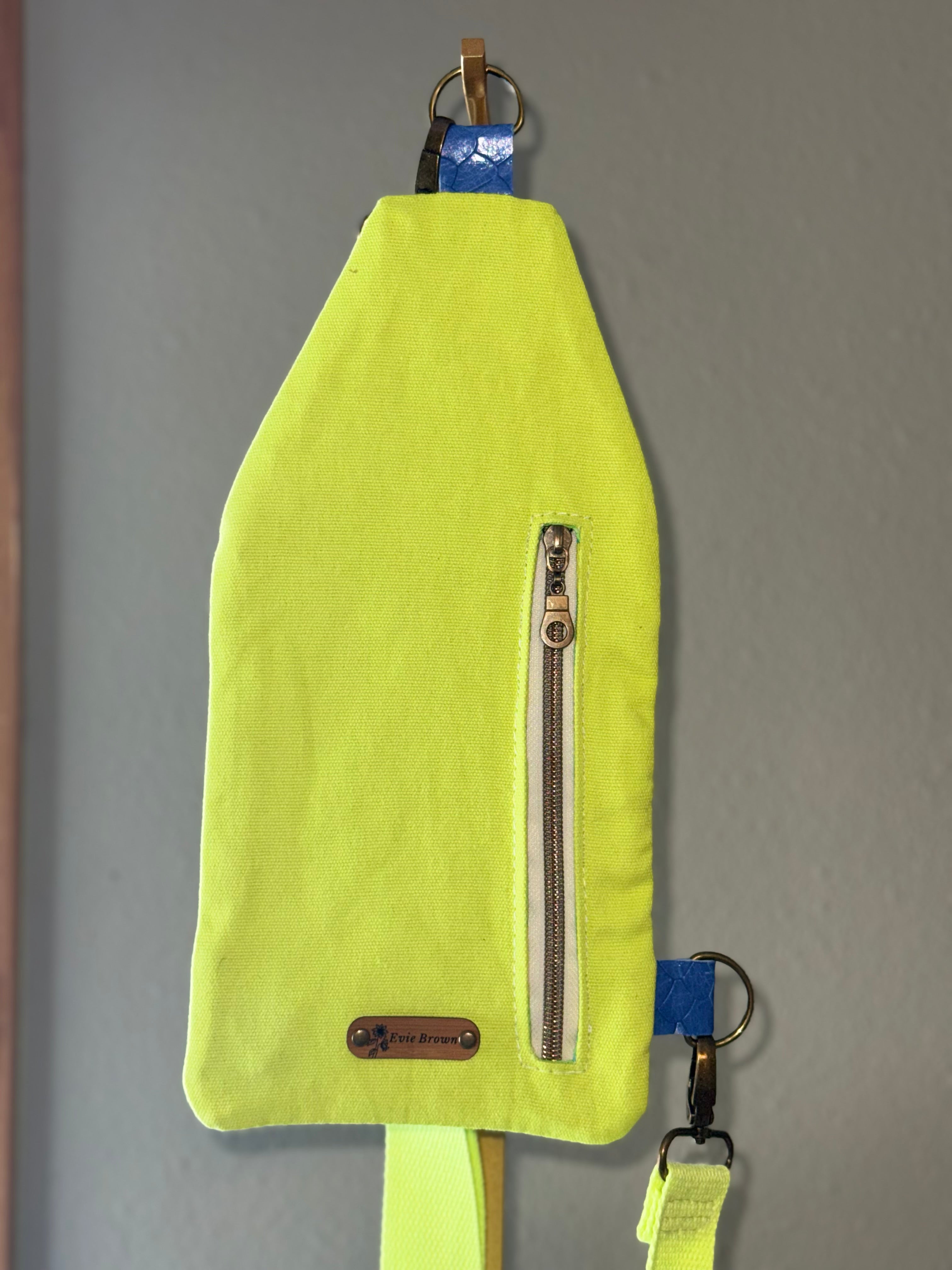 Mini Traveler Crossbody Pouch