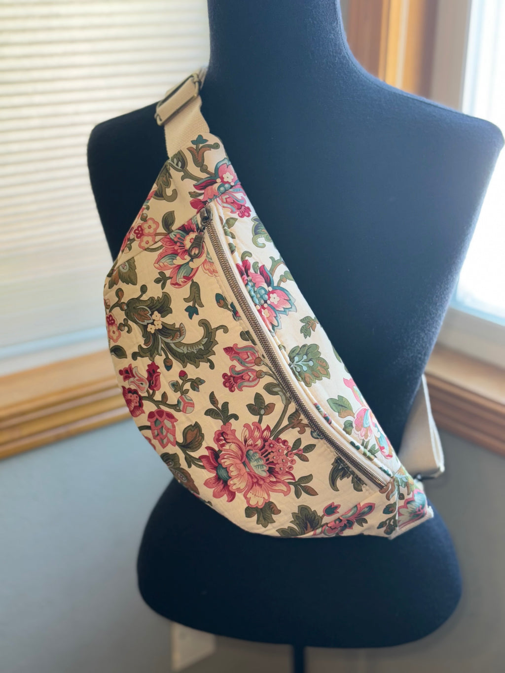 Core Belt Bag