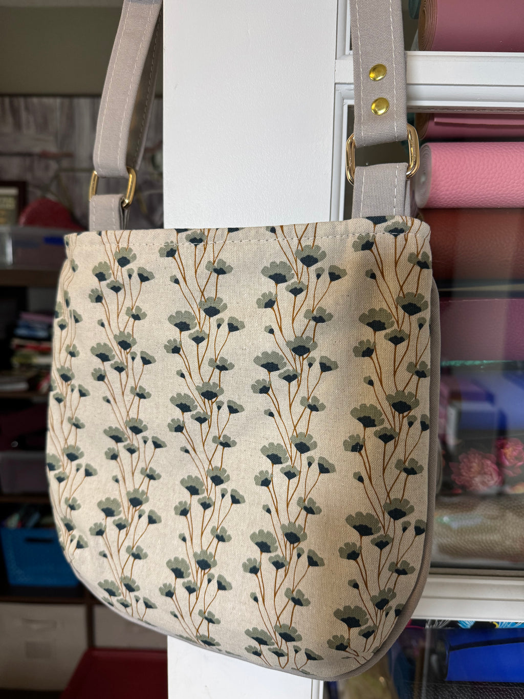 Trail Tote Crossbody - Small